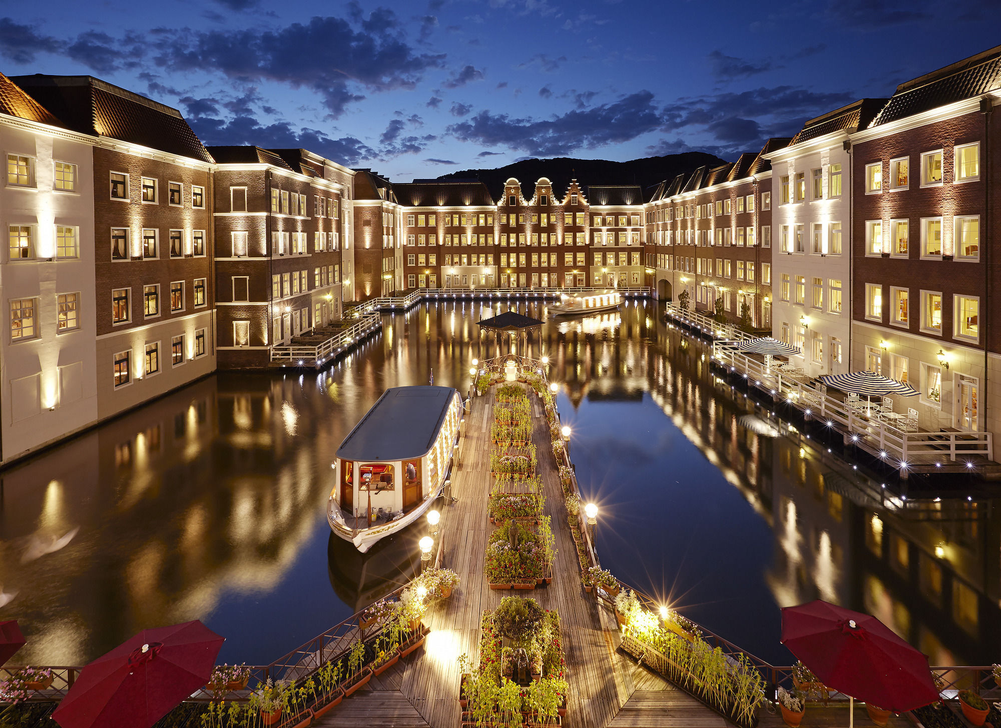 Hotel Europe Huis Ten Bosch Сасебо Екстер'єр фото